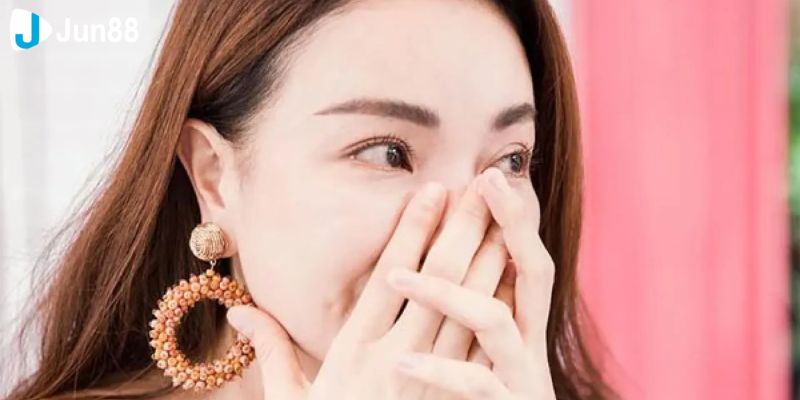 Nguyễn Quang Tấn yêu cầu Trà Ngọc Hằng hoàn trả toàn bộ số tiền