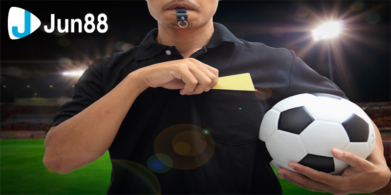 Lợi ích mà người chơi được trải nghiệm đặt cược kèo thẻ vàng tại JUN88